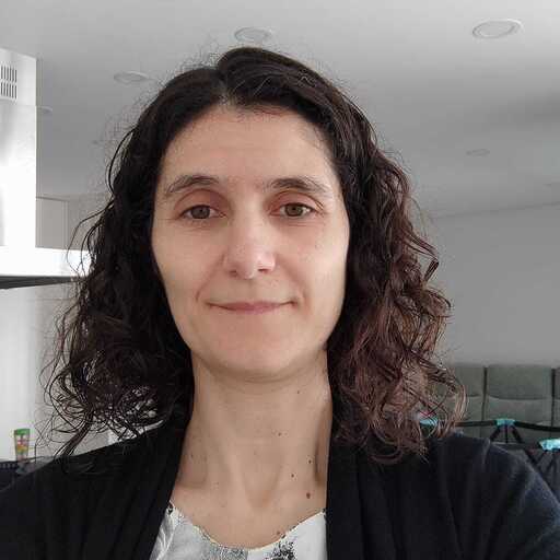 Carla Fiadeiro's avatar